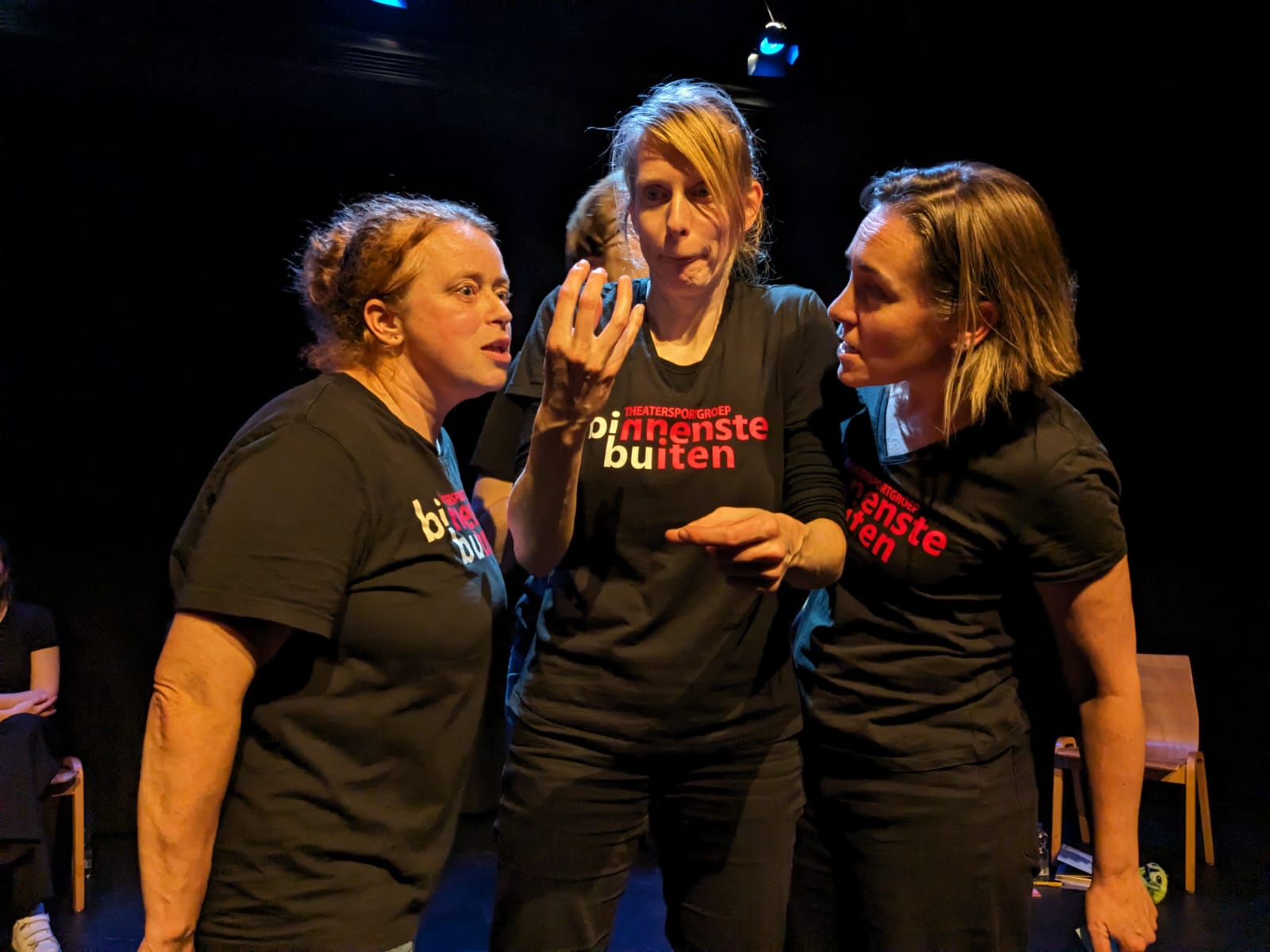 Theatersport wedstrijd Schikdraad VS. Binnenste Buiten
